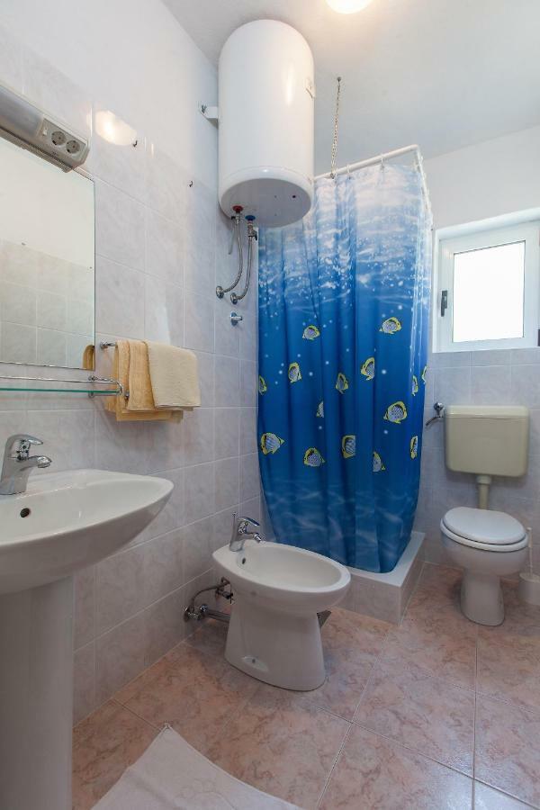 Apartmani Ivica Krzanic Подгора Экстерьер фото