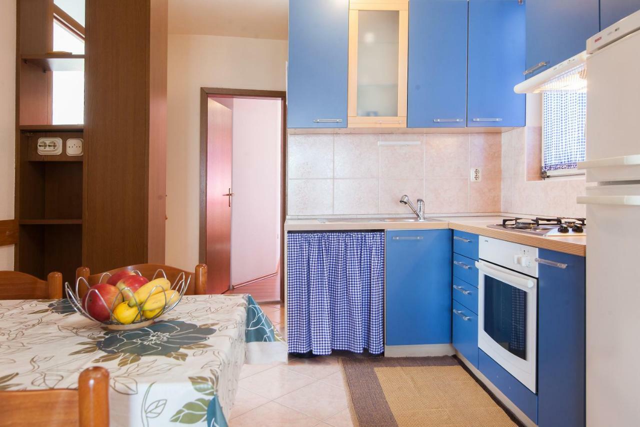 Apartmani Ivica Krzanic Подгора Экстерьер фото