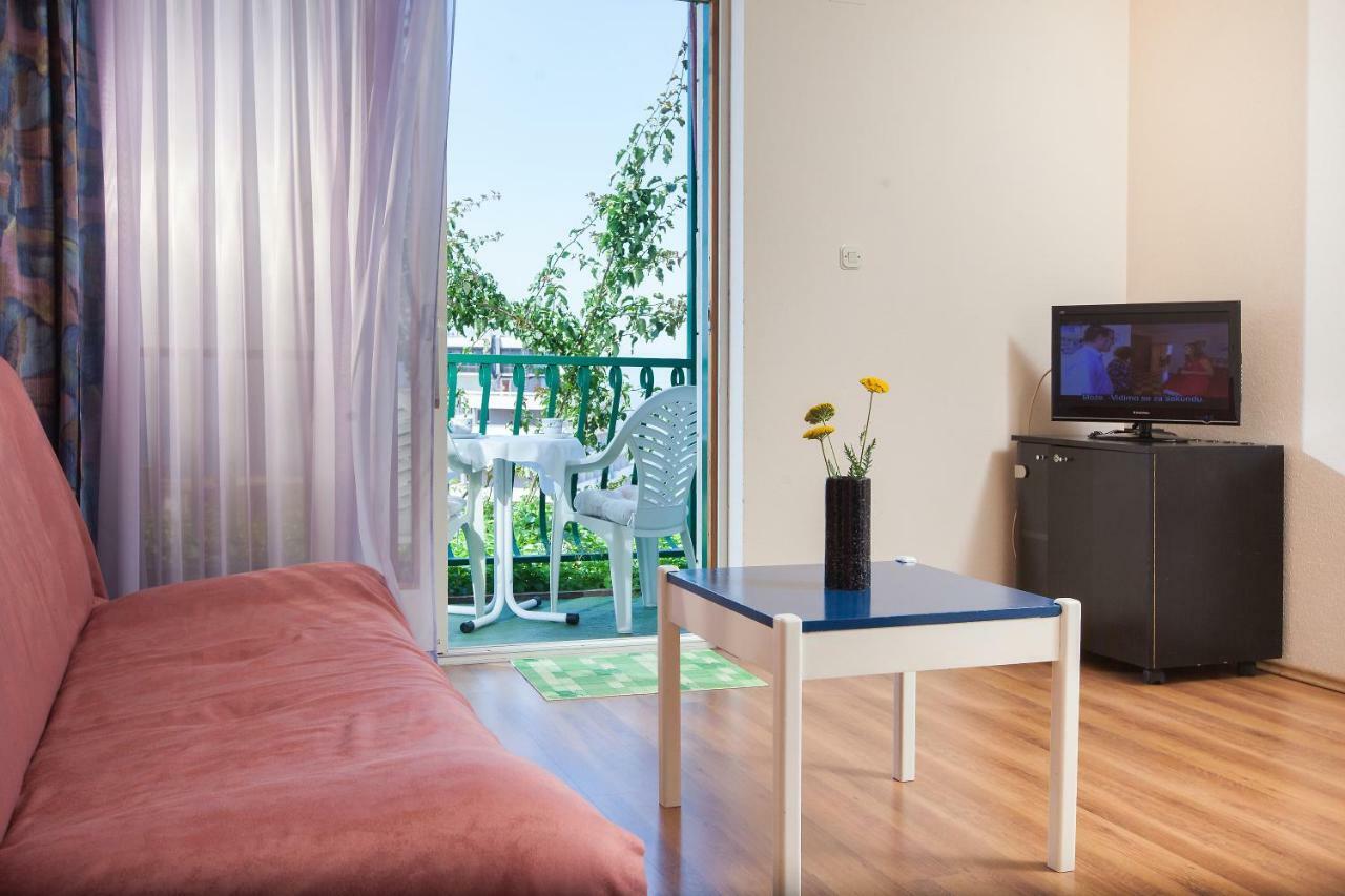 Apartmani Ivica Krzanic Подгора Экстерьер фото